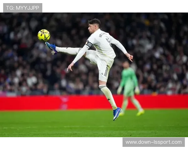 巴尔韦德坦言右后卫位置受限，重返中场获战术自由更具存在感